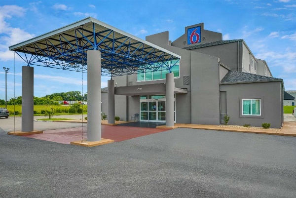 Motel 6 - Montgomery / Hope Hull image 1